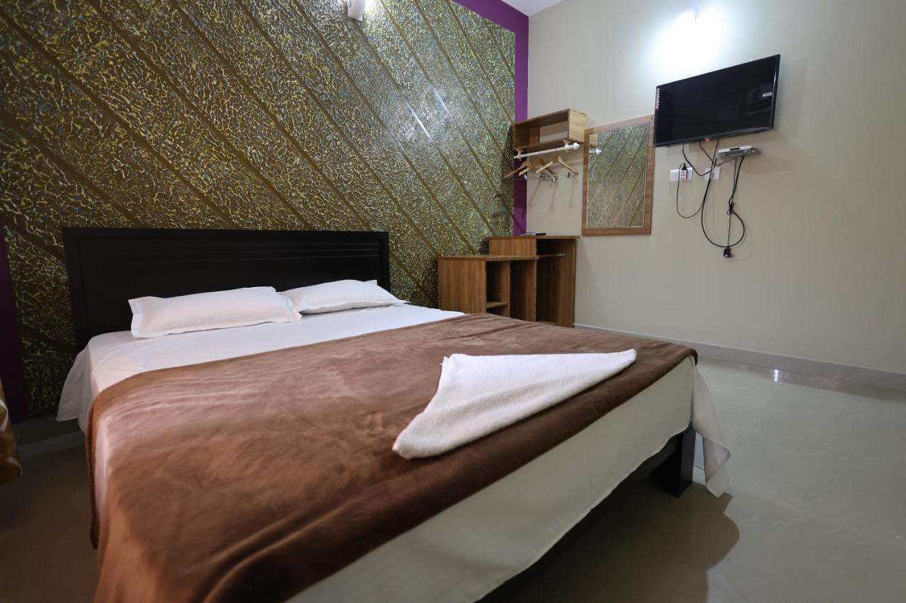 Wayanad Regal Residency Hotel Kalpetta Kültér fotó