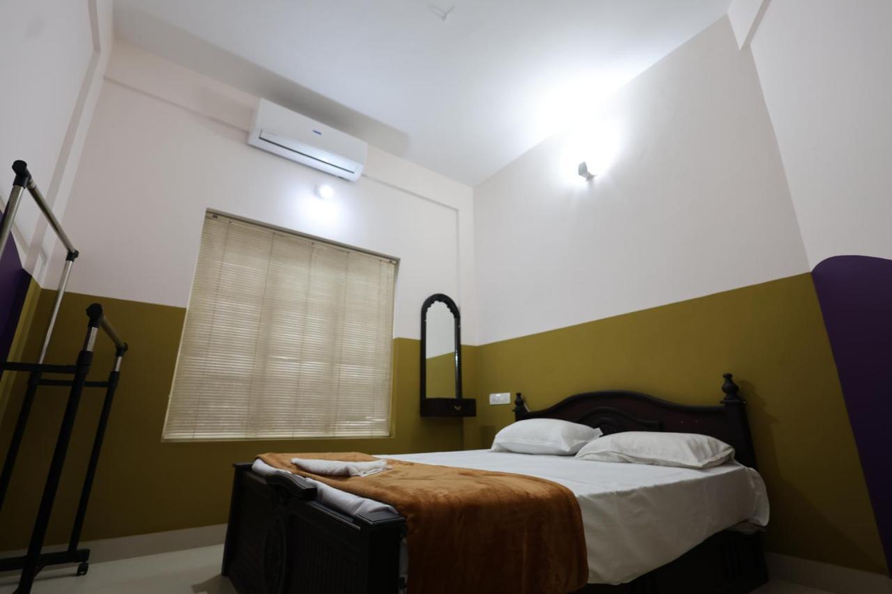 Wayanad Regal Residency Hotel Kalpetta Kültér fotó