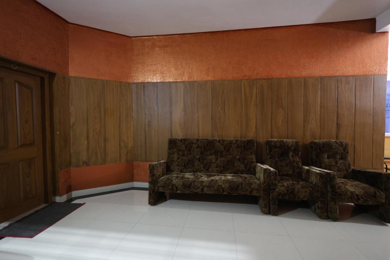 Wayanad Regal Residency Hotel Kalpetta Kültér fotó
