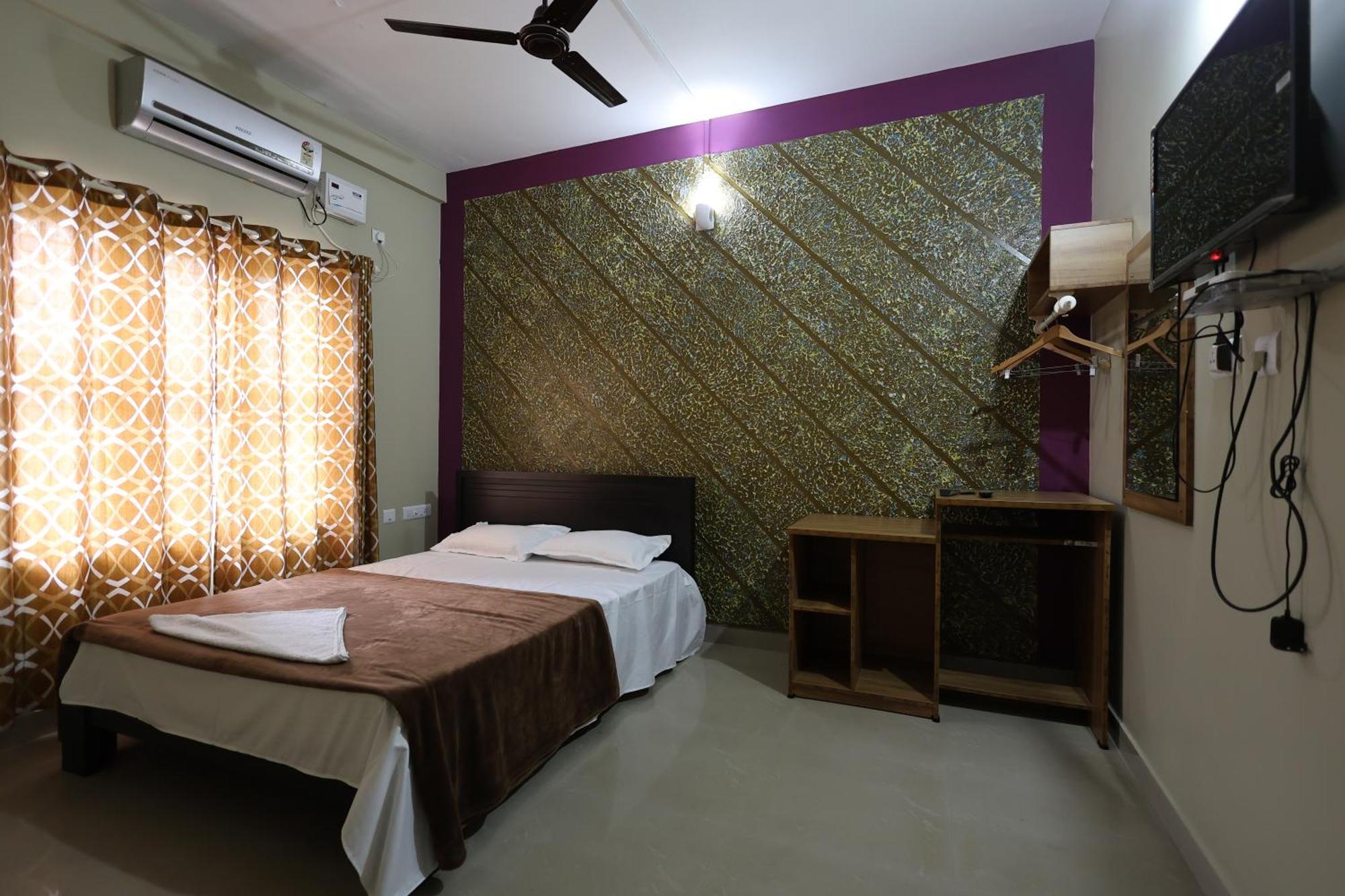 Wayanad Regal Residency Hotel Kalpetta Kültér fotó